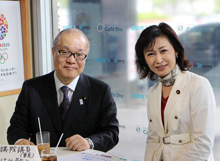 日本歯科医師会長と写真